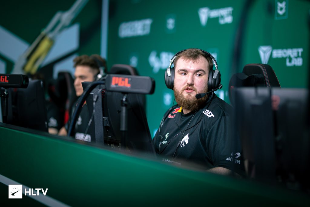 PGL Major Antwerp 2022: Team Spirit vence Eternal Fire e fica 2-1