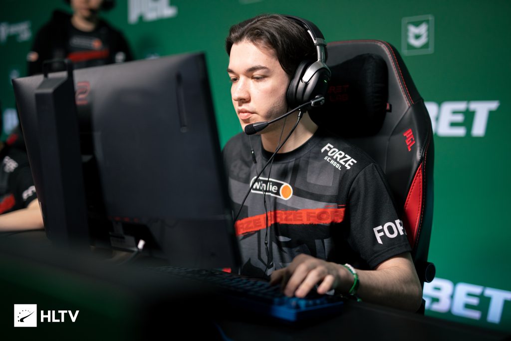 PGL Major Antwerp 2022: forZe bate a Bad News Eagles e chega a segunda vitória