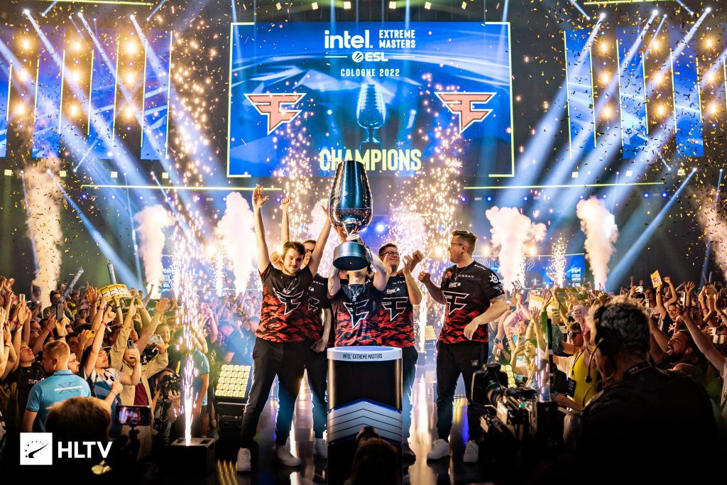 IEM Cologne 2022: Em final histórica, FaZe vence a NaVi e é campeã