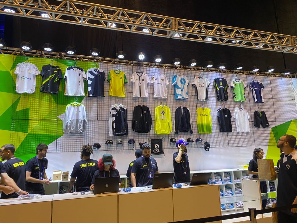 IEM Rio: Loja oficial da ESL no Riocentro tem produtos a partir de R$ 40