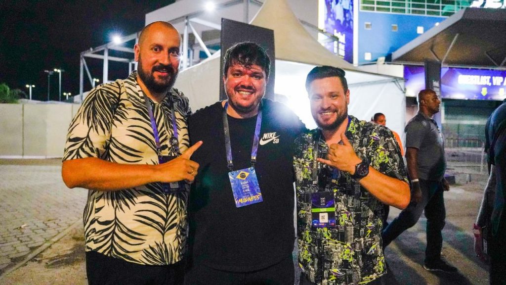 CS:GO: Em transmissão, napa se emociona ao lembrar do pai: “A falta é gigante”