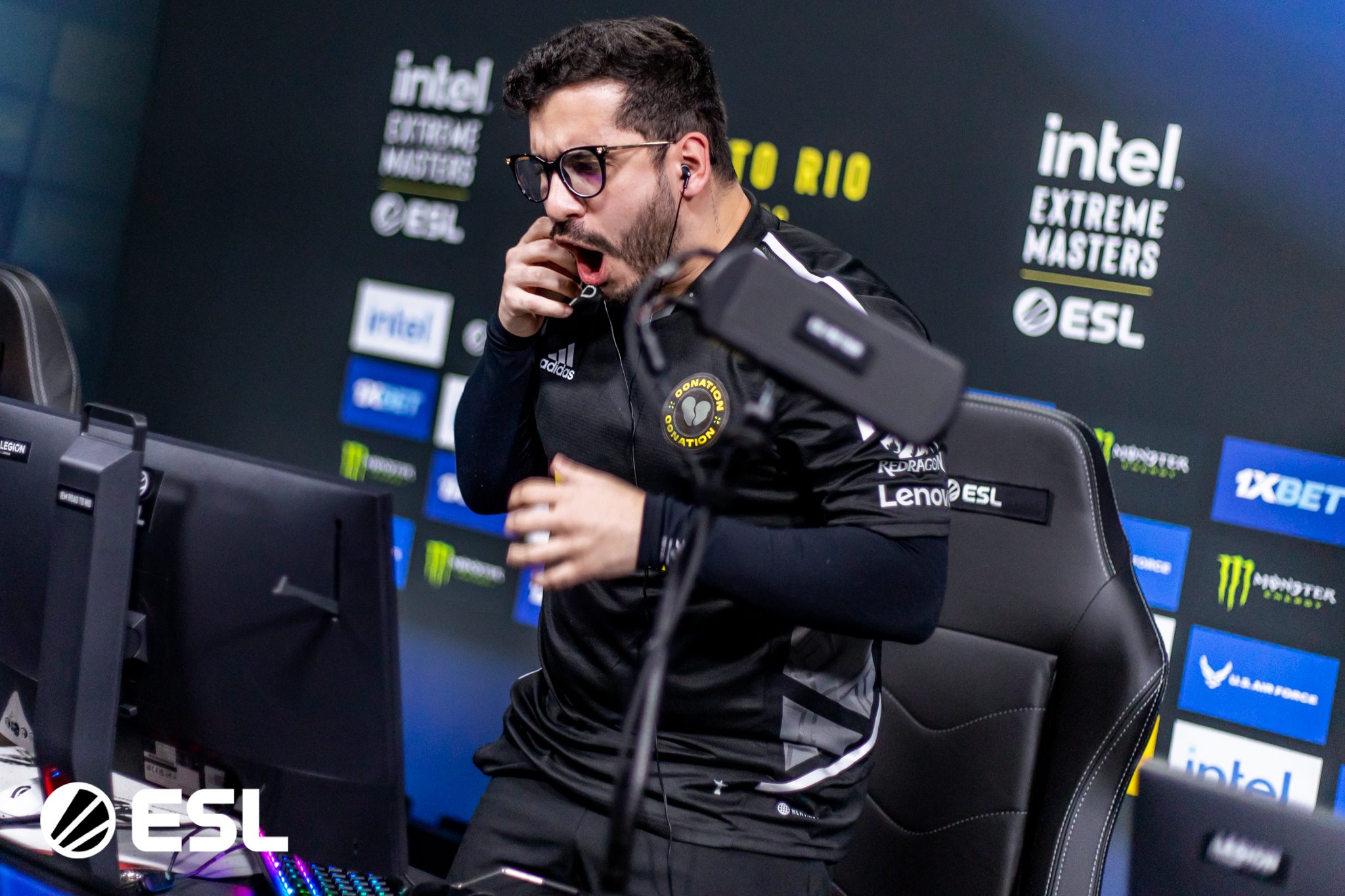 COLDZERA JOGA PELA PRIMEIRA VEZ VALORANT 