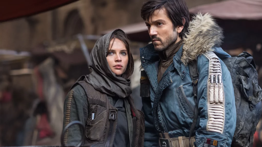 Jyn Erso (Felicity Jones) e Cassian Andor (Diego Luna) em Rogue One: Uma História Star Wars. (Imagem: Reprodução/Disney)