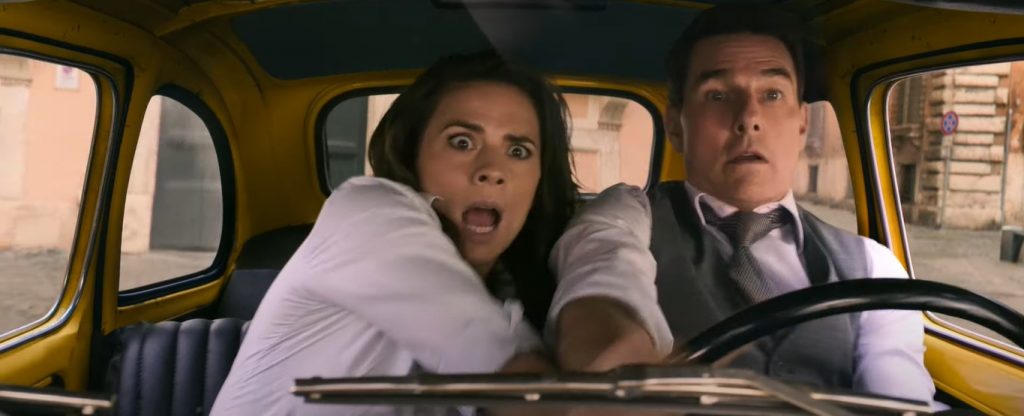 Hayley Atwell e Tom Cruise em Missão Impossível 7