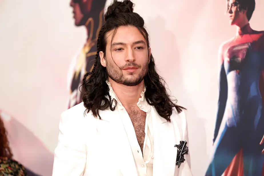 Ezra Miller na pré-estreia de The Flash, em Hollywood, nos EUA.