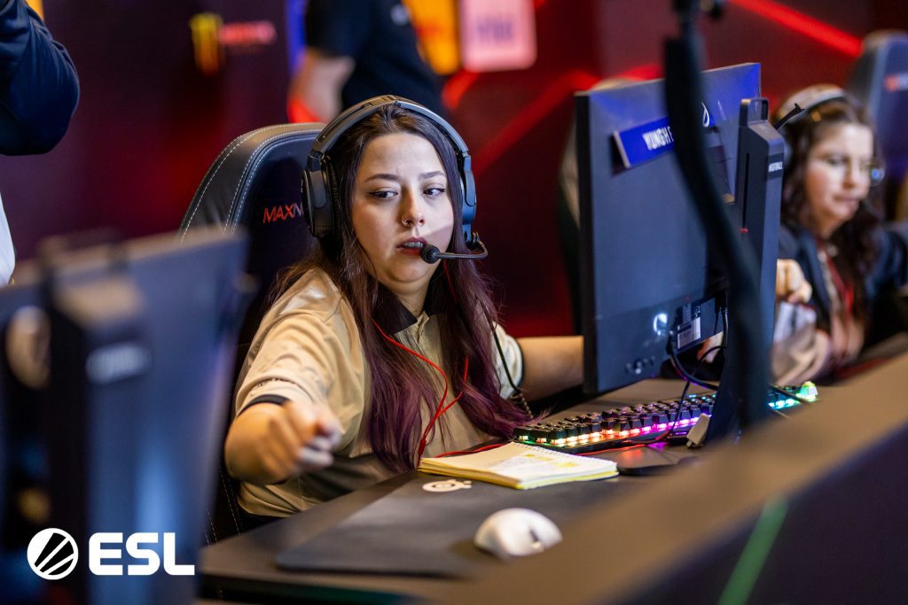 ESL Impact 3: B4 perde para NAVI em virada impressionante