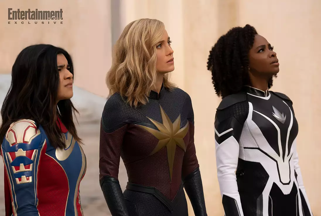 As Marvels: Ms. Marvel (Iman Vellani), Capitã Marvel (Brie Larson) e Fóton (Teyonah Parris)