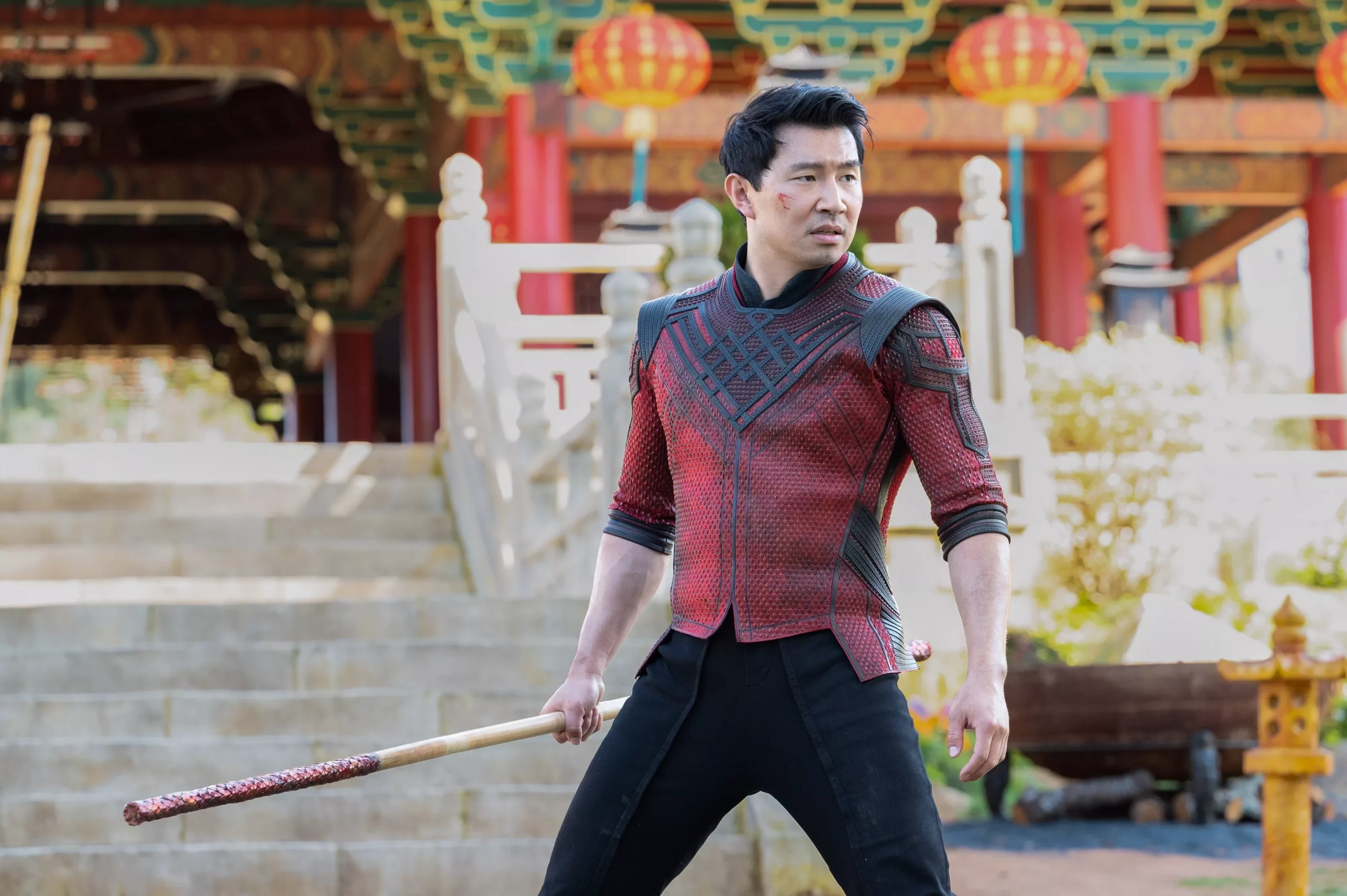 Simu Liu revela data de estreia de Shang-Chi 2, adiado por conta