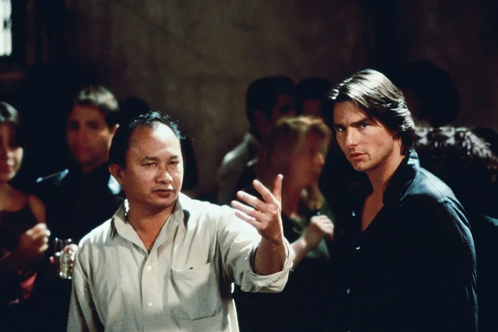 John Woo e Tom Cruise nos bastidores de Missão: Impossível 2