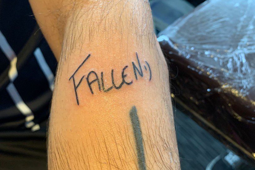 CS:GO: torcedor tatua autógrafo de FalleN