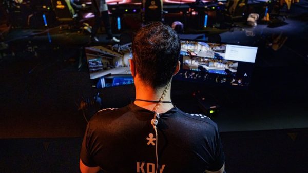 VAZARAM os SALÁRIOS QUE o FAKER E VÁRIOS JOGADORES DA LCK GANHAM! 