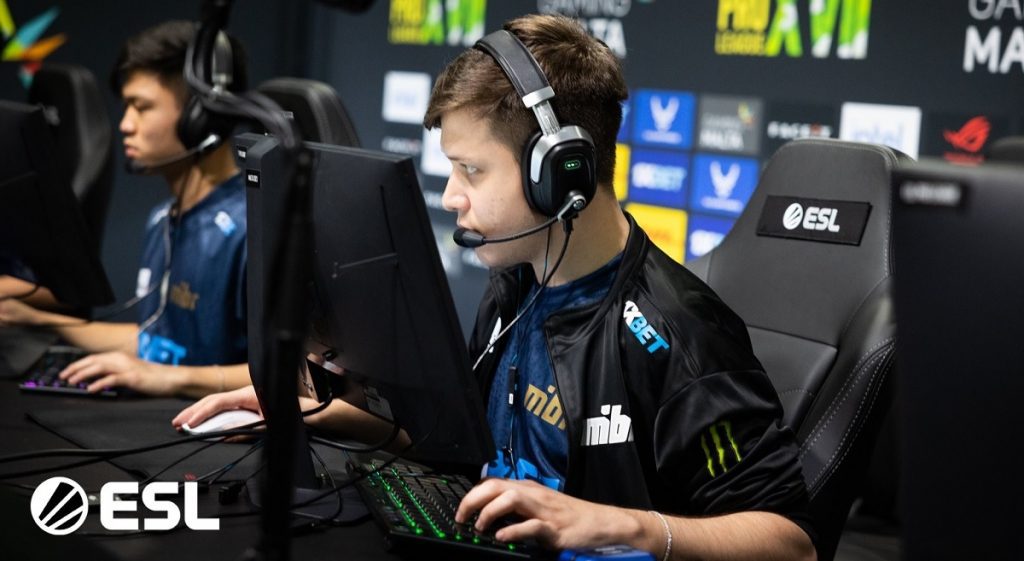 Exit, do MIBR, na disputa da ESL Pro League, ao lado de insani