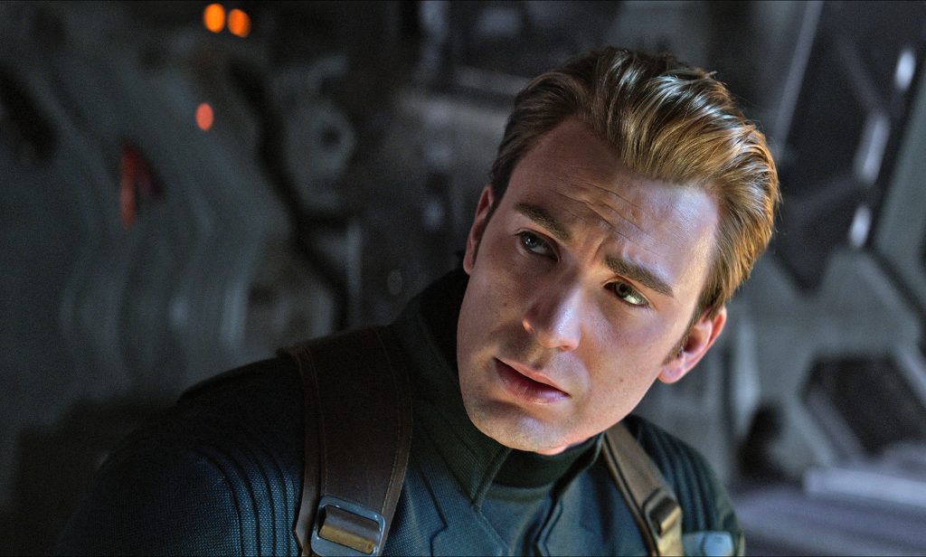 Chris Evans como Capitão América