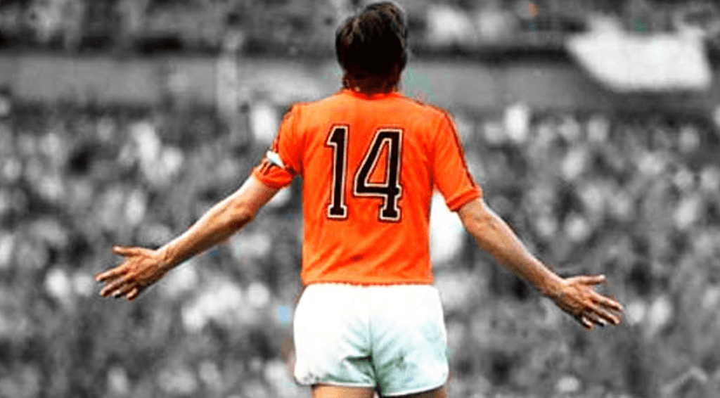 Guia de Ultimate Team - Melhores Centroavantes - Cruyff