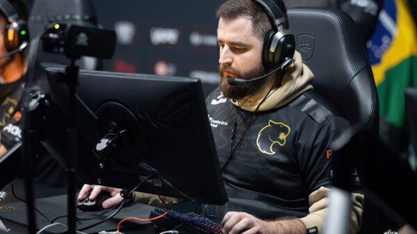 CS:GO: seis jogadores com VAC ban que permanecem ativos no