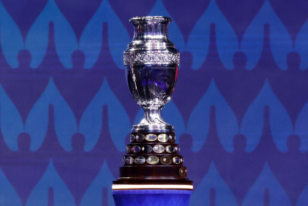 Troféu da Copa América 2024 (Foto: Eva Marie Uzcategui/Getty Images via AFP)