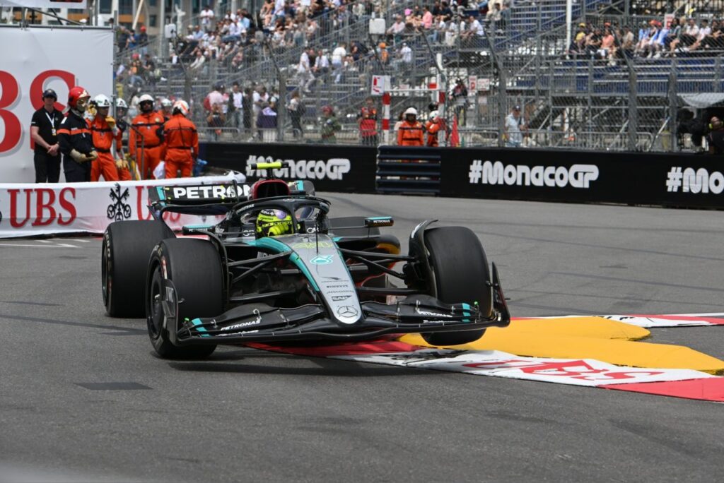 Mercedes de Lewis Hamilton no GP de Mônaco de Fórmula 1 2024