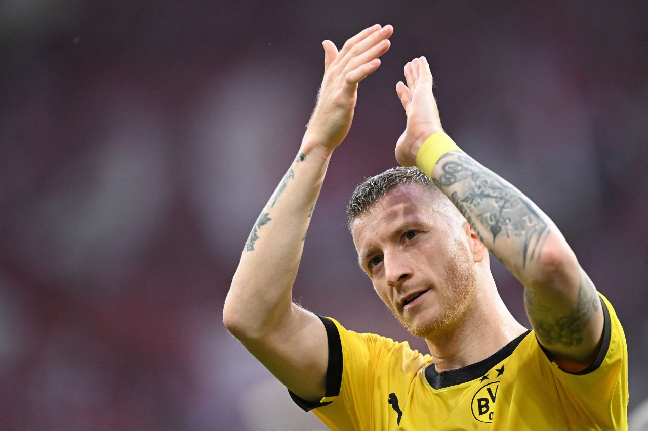 Marco reus se despede como ídolo do Borussia Dortmund (Foto: Kirill Kurdryavtsev/AFP)