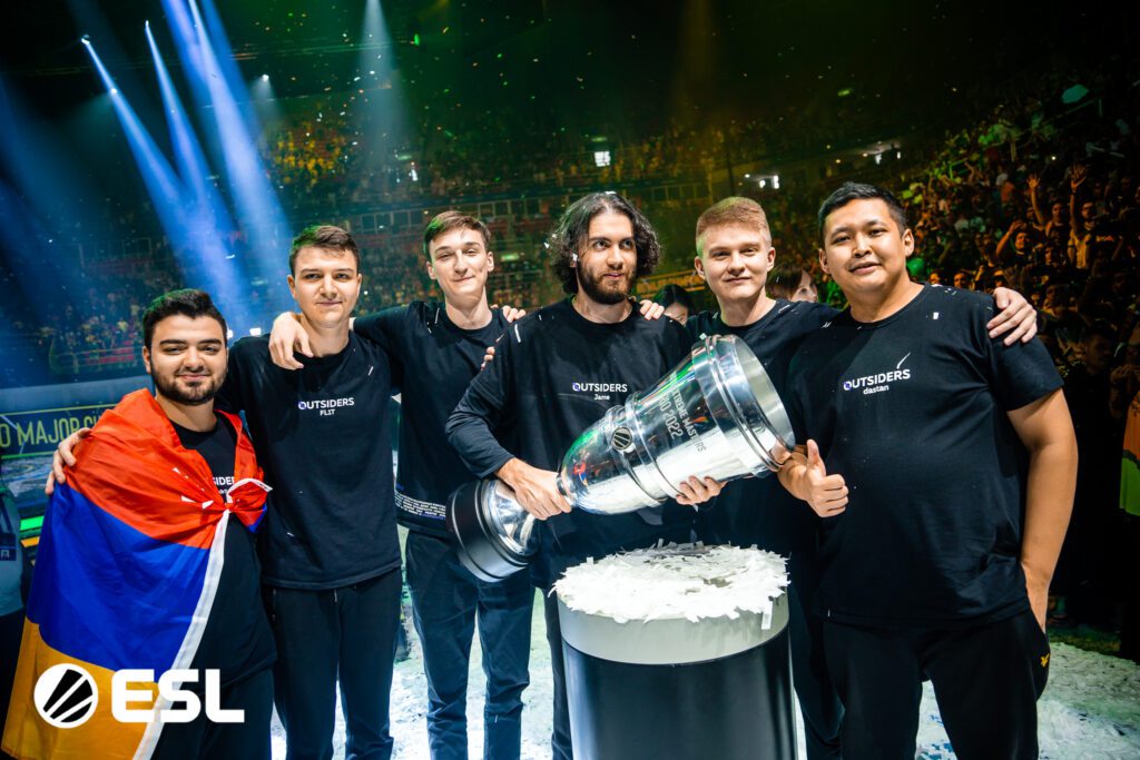 CS2: Jame e coach deixam de trabalhar juntos após 7 anos | Game Arena