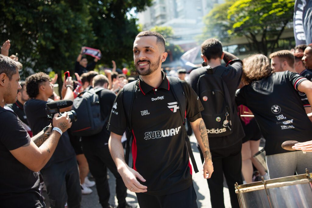 CBLOL: &#8220;É o plano&#8221;, revela dyNquedo sobre se aposentar na paiN