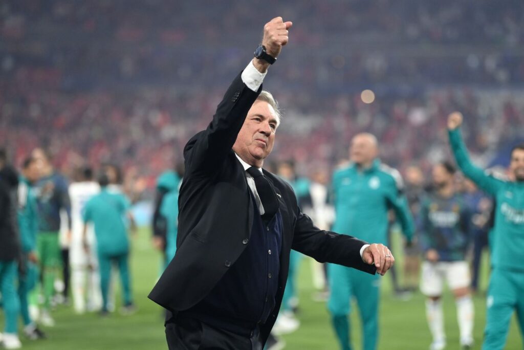 Treinador Carlo Ancelotti, do Real Madrid, comemora título da Champions League 2021/22