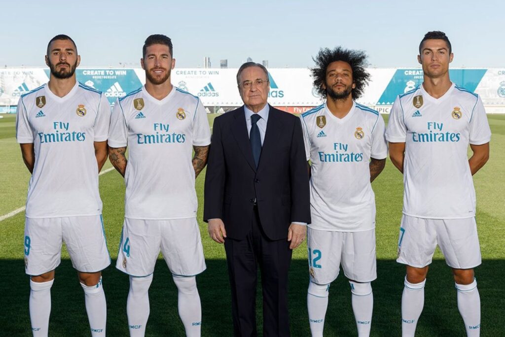 Florentino Pérez, presidente do Real Madrid, ao lado de Benzema, Sergio Ramos, Marcelo e Cristiano Ronaldo (Foto: Reprodução)