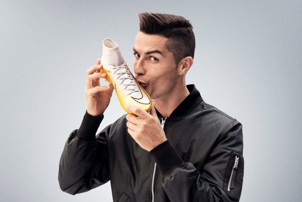 Cristiano Ronaldo tem acordo de publicidade vitalício com a Nike (Foto: Reprodução)