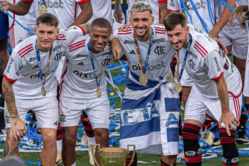 Quarteto uruguaio do Flamengo estará na Copa América