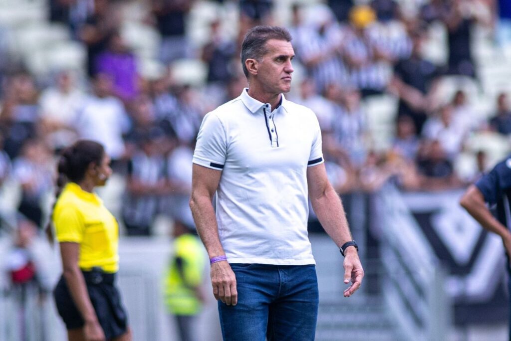 Vagner Mancini não comanda mais o Ceará