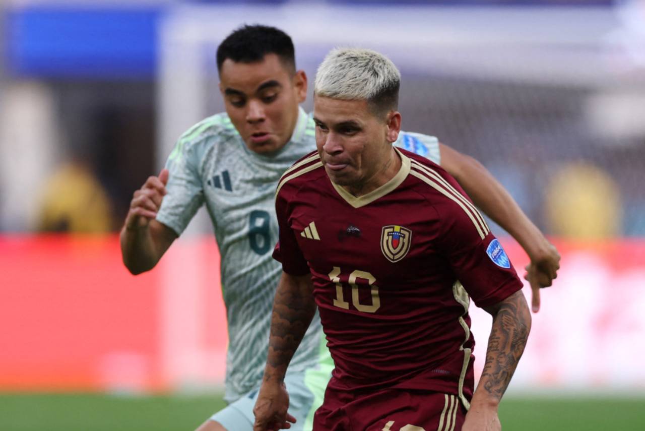 Soteldo foi titular na vitória da Venezuela. Foto: Reprodução/X