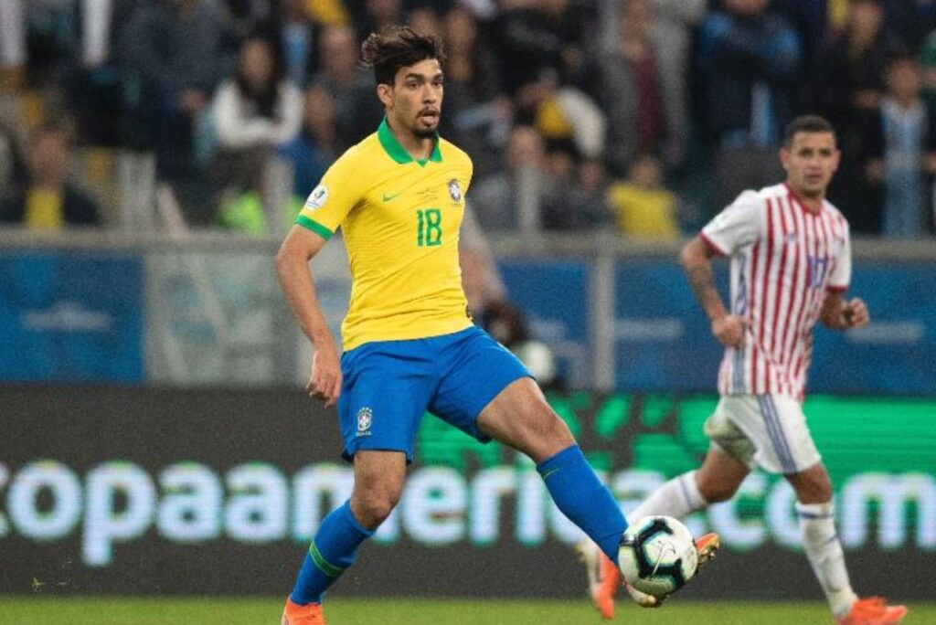 Paquetá durante último confront entre Brasil e Paraguai na Copa América