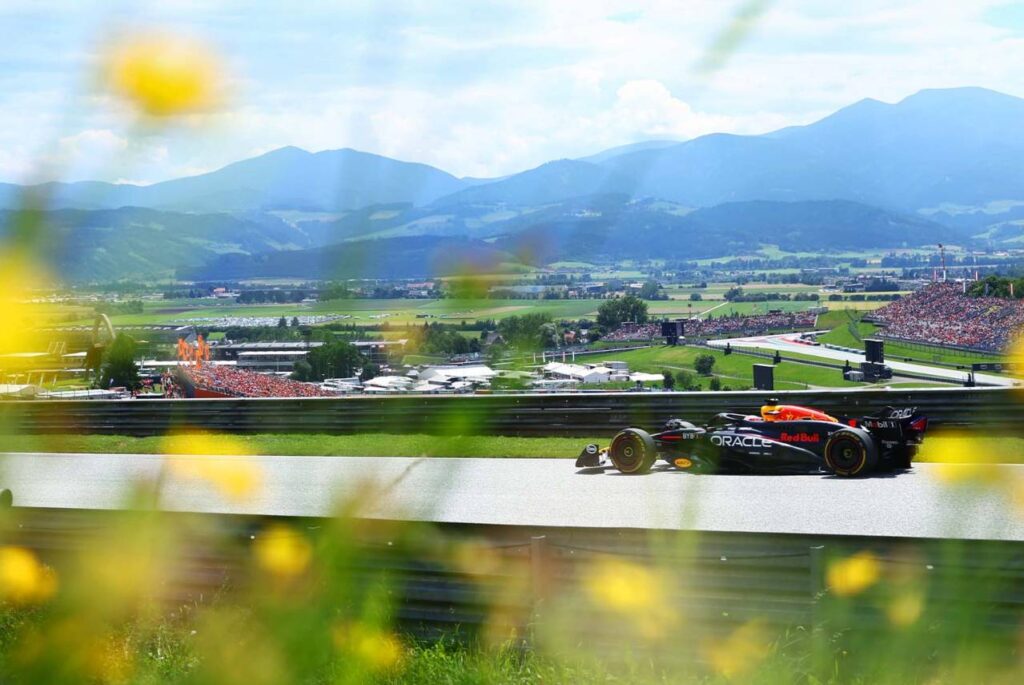 Max Verstappen conseguiu superar as McLarens e a Mercedes. Foto: Reprodução/X