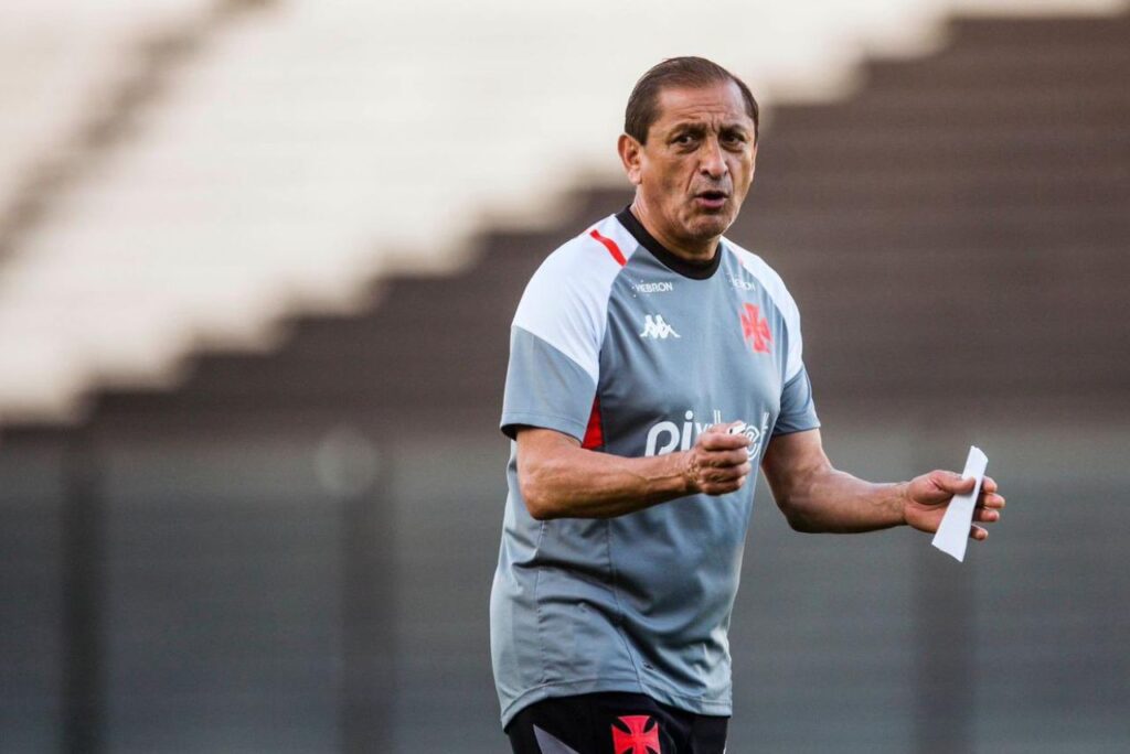 Técnico estrangeiro Ramón Díaz pode assumir o Corinthians