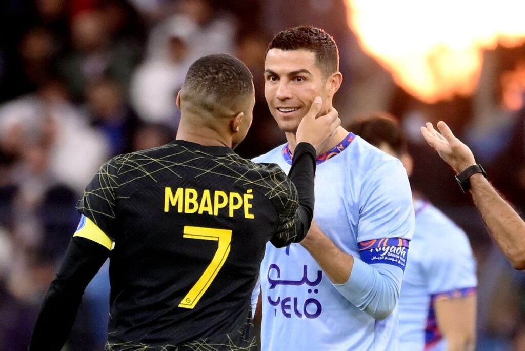 Mbappé e Cristiano Ronaldo ficariam atrás de Vini Jr. na lista dos jogadores mais bem pagos do mundo