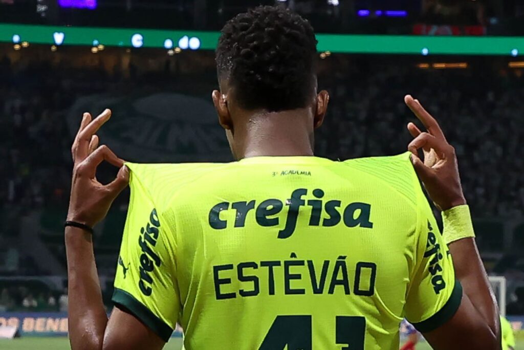 Estêvão teve mais uma grande atuação pelo Palmeiras