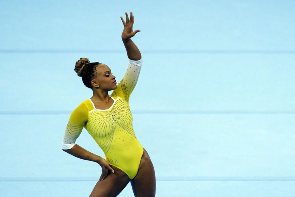 Rebeca Andrade busca mais medalhas olímpicas