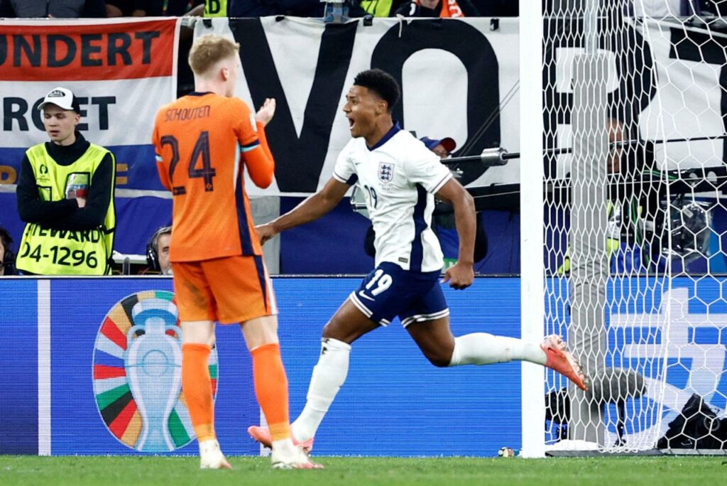 Watkins marcou gol da vitória da Inglaterra sobre a Holanda (Foto: Kenzo Tribouillard/AFP)