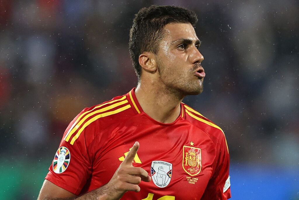 Rodri em campo pela Espanha na Eurocopa 2024