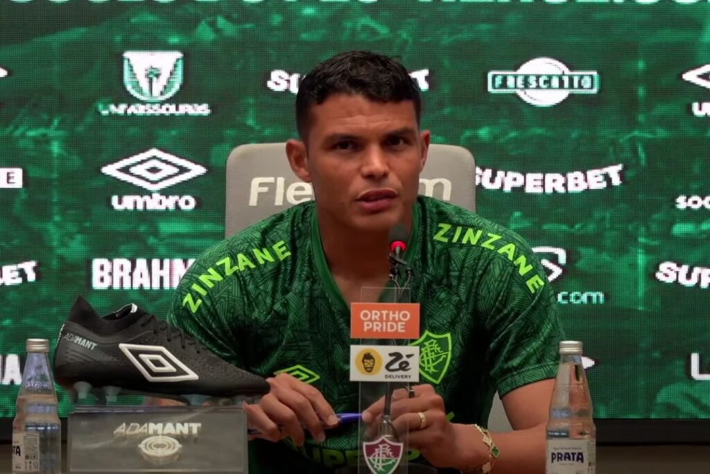 Thiago Silva em coletiva do Fluminense