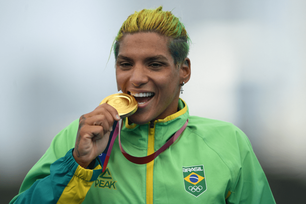 Ana Marcela Cunha busca bicampeonato olímpico