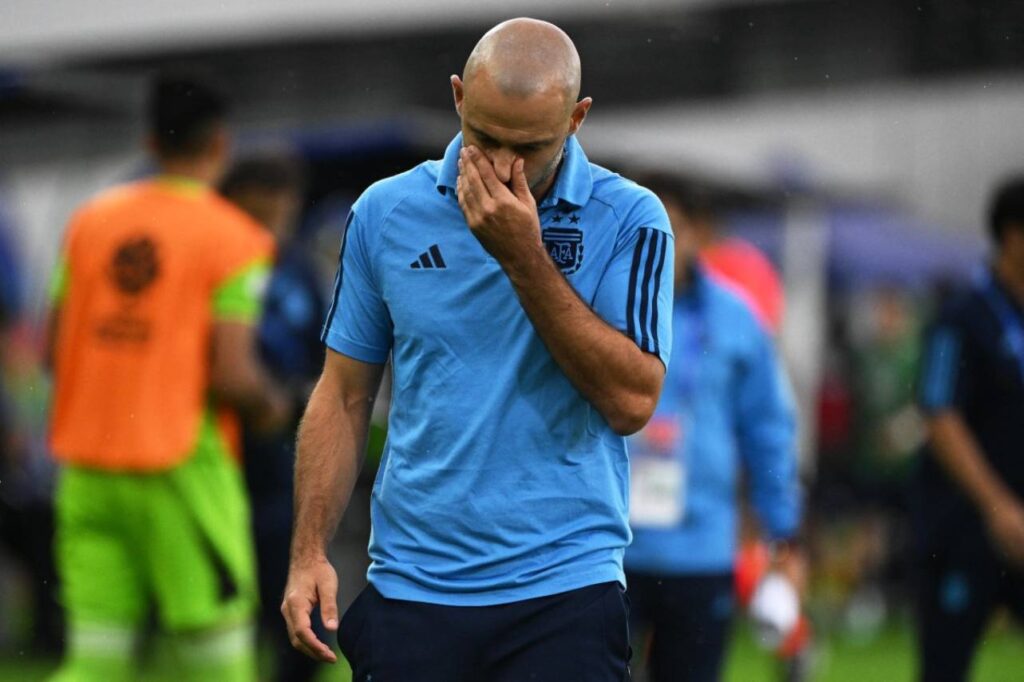 Mascherano fez duras criticas ao arbitro da partida. Foto: FEDERICO PARRA/AFP