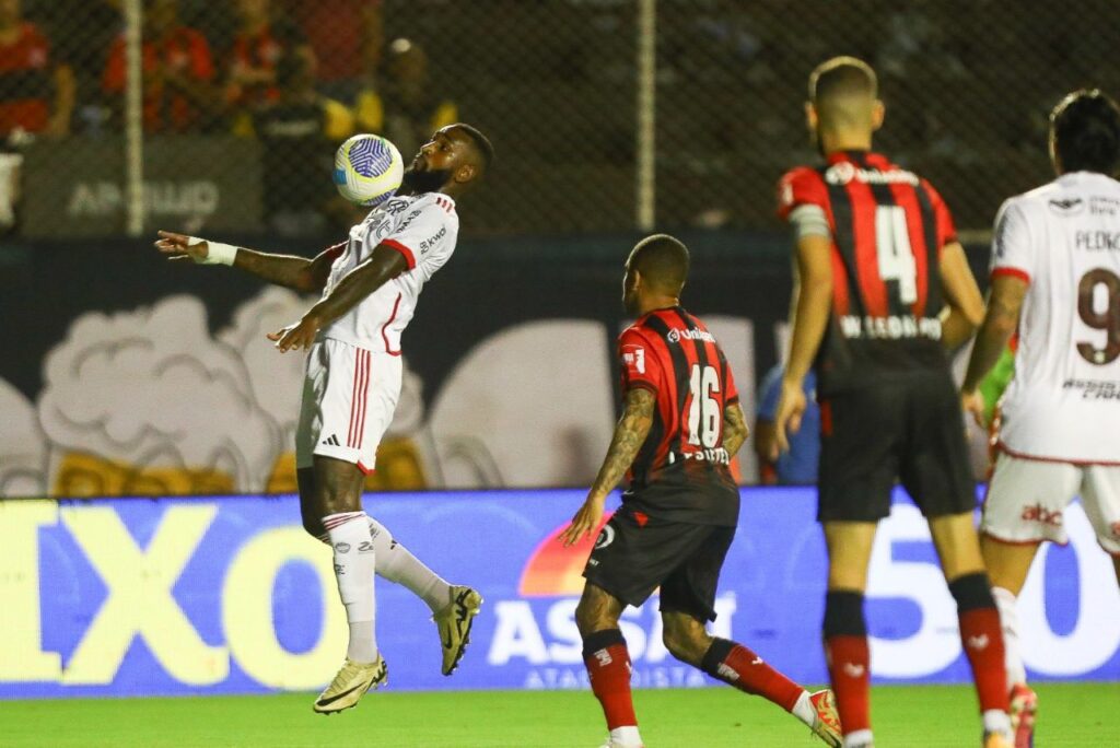 Flamengo venceu o Vitória no Barradão