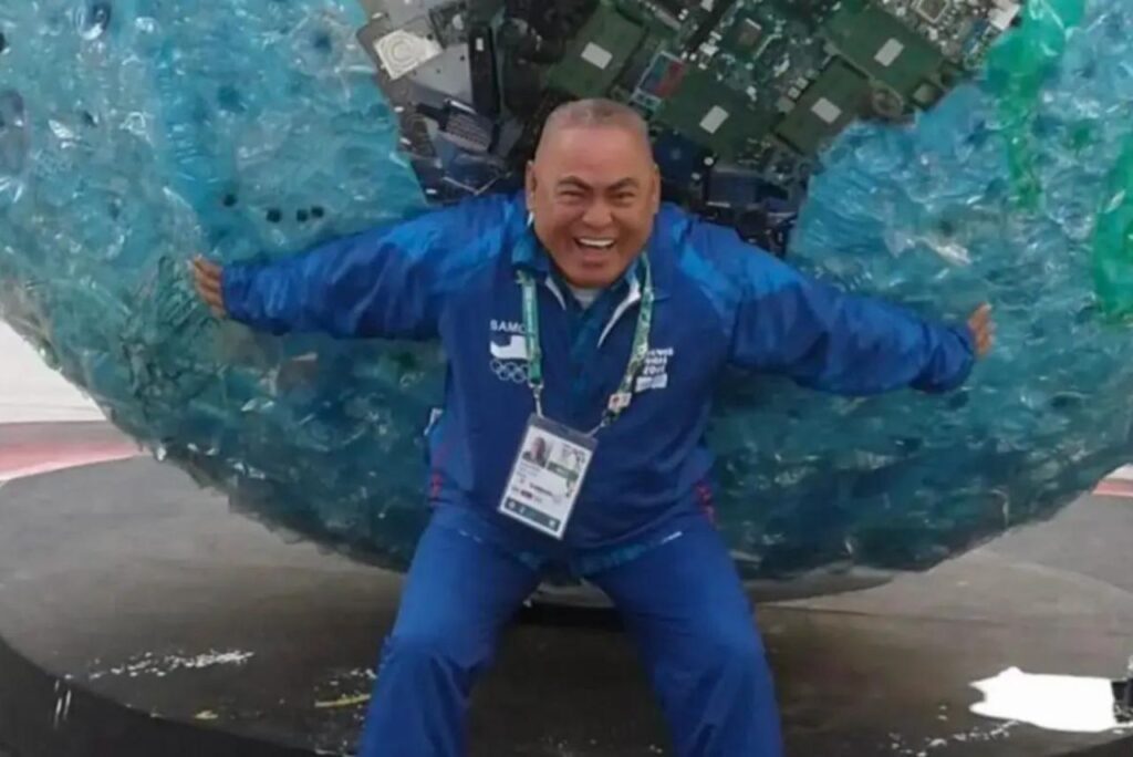 Lionel Elika Fatupaito, treinador de boxe de Samoa (Foto: Reprodução)