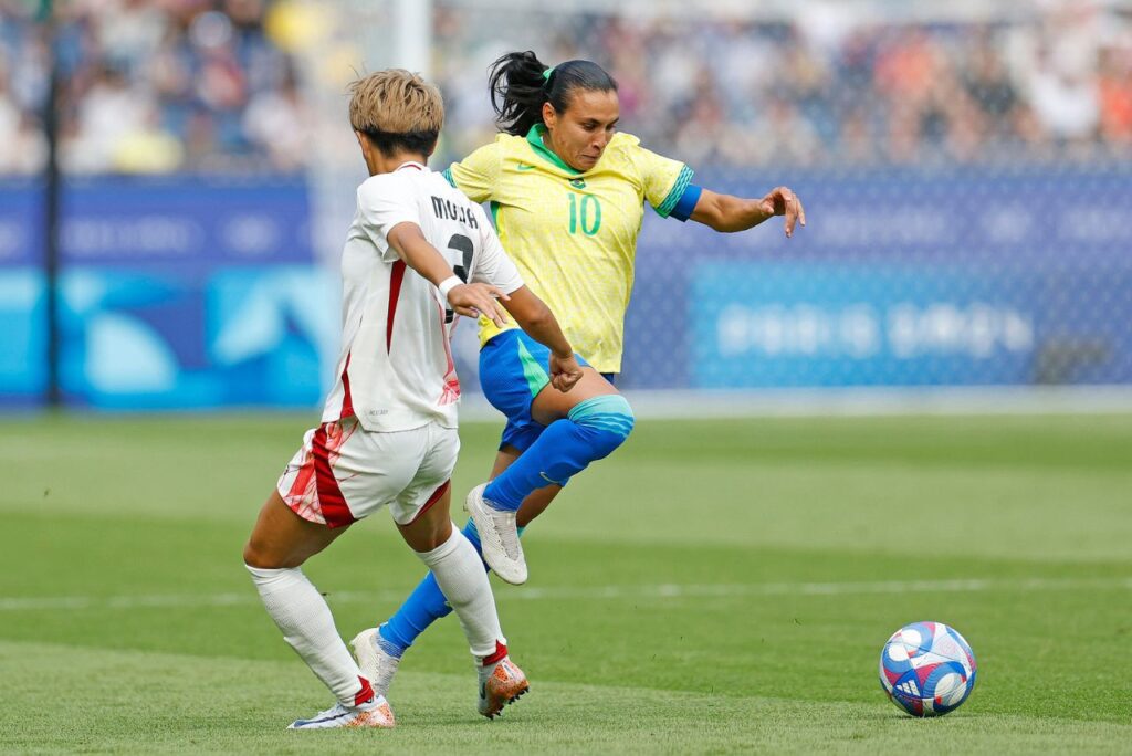 Com 200 jogos pela Seleção, Marta é uma referência para os atletas brasileiros