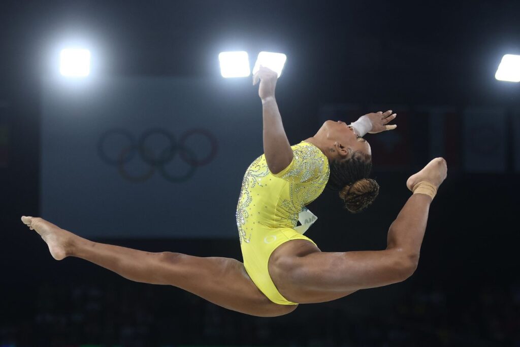 Rebeca Andrade na final individual da ginástica artística em Paris 2024 (Foto: Luiza Moraes/COB)