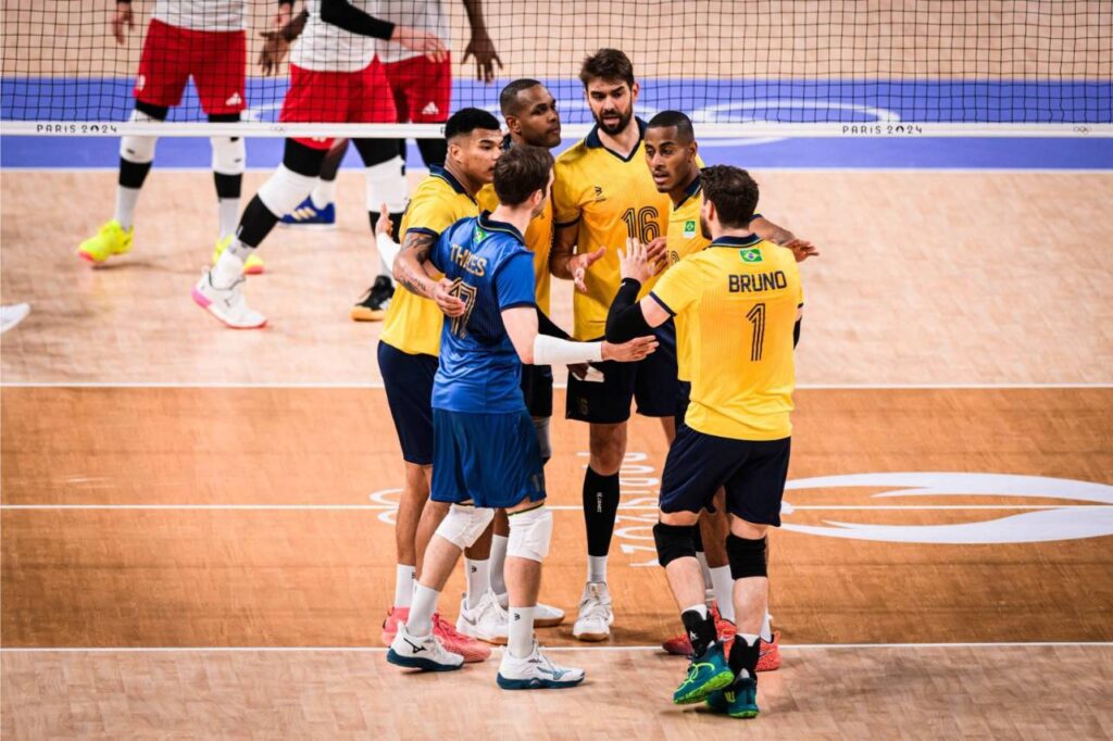 Brasil ainda tem chances reais de avançar na competição de vôlei. Foto: Reprodução/X