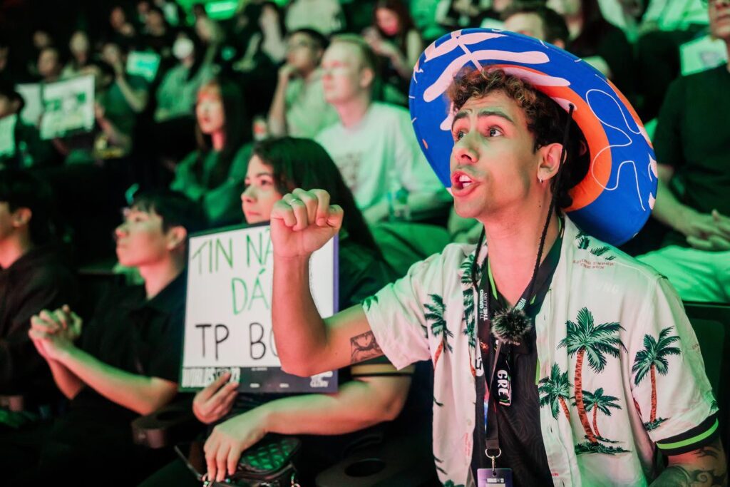 LoL: Grevthar na paiN Gaming? ex pro players opinam