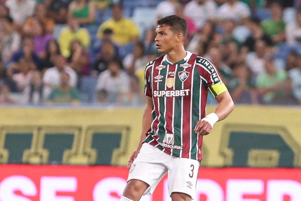 Thiago Silva em campo pelo Fluminense