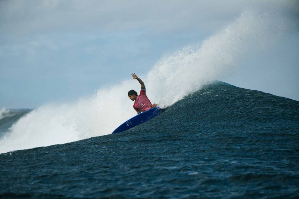 Gabriel Medina conquistou uma medalha pessoal inédita. Foto: ISA / Beatriz Ryder