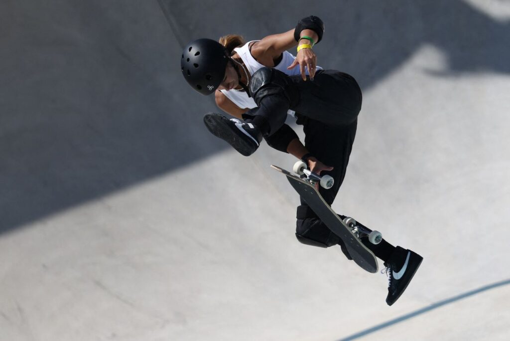 Dora Varella, finalista do skate park em Paris 2024 (Foto: Franck Fife/AFP)